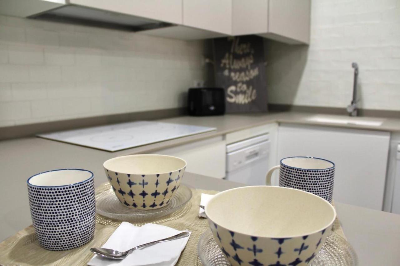 Hostfy Giralda Apartman Sevilla Kültér fotó