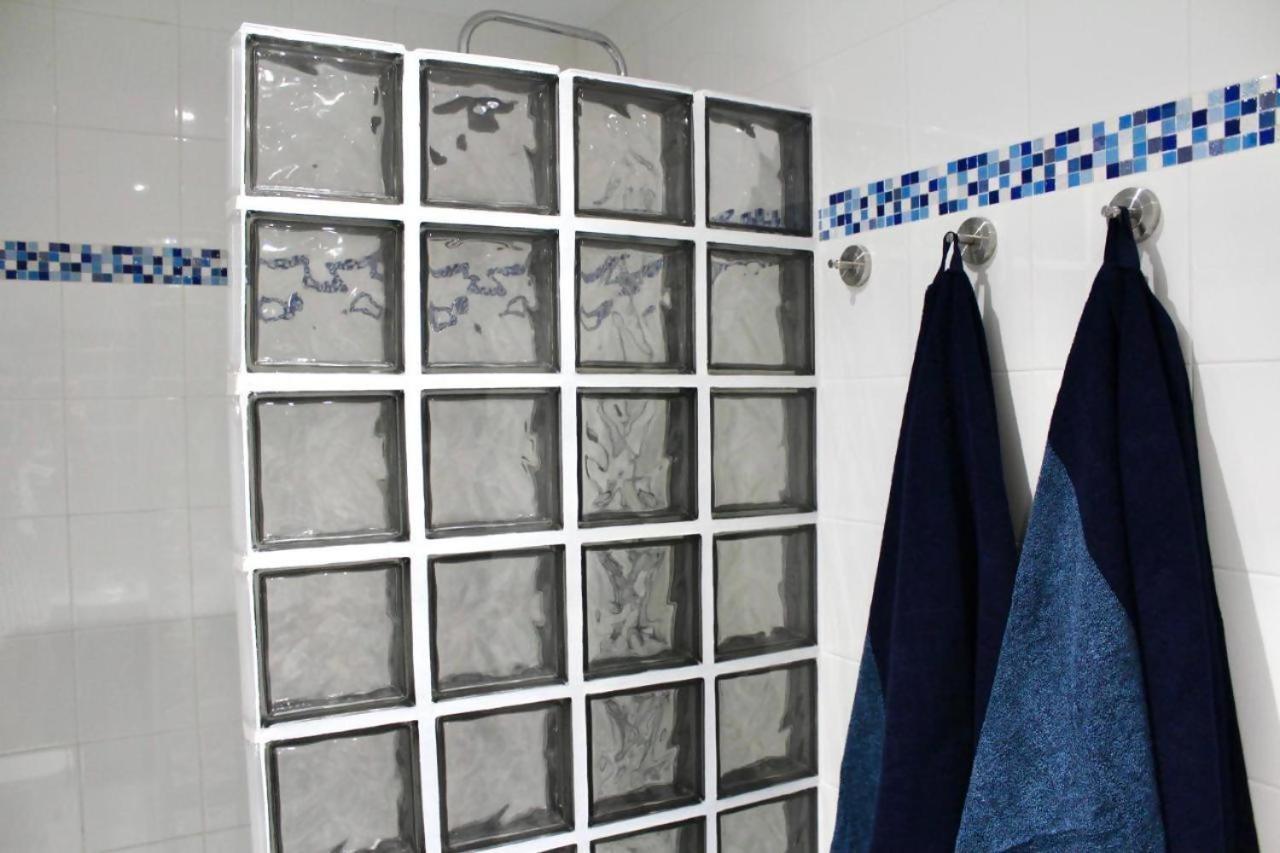 Hostfy Giralda Apartman Sevilla Kültér fotó