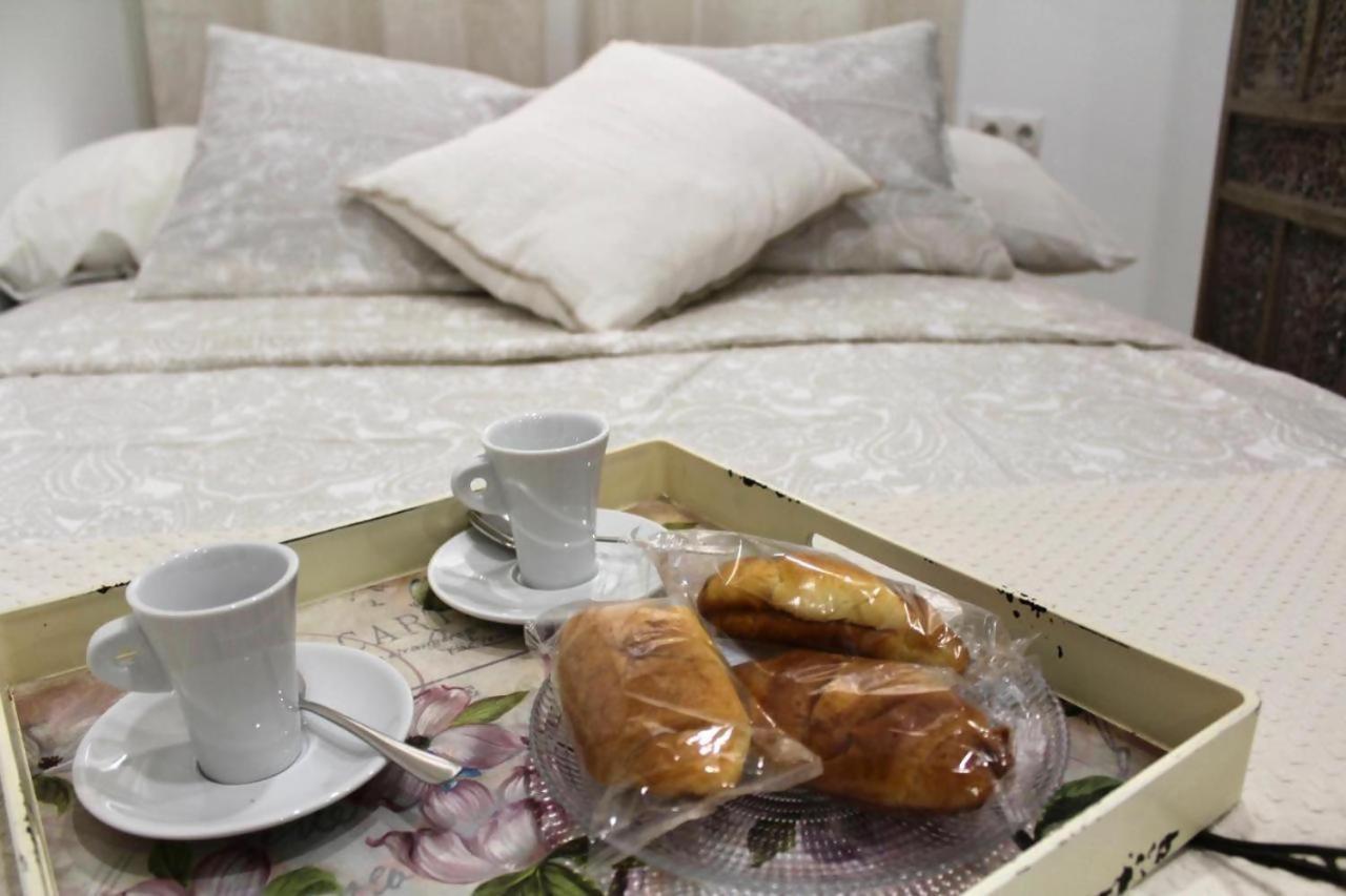 Hostfy Giralda Apartman Sevilla Kültér fotó